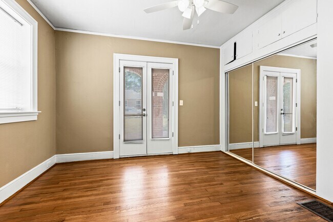 Building Photo - 1008 Fitzpatrick Ave