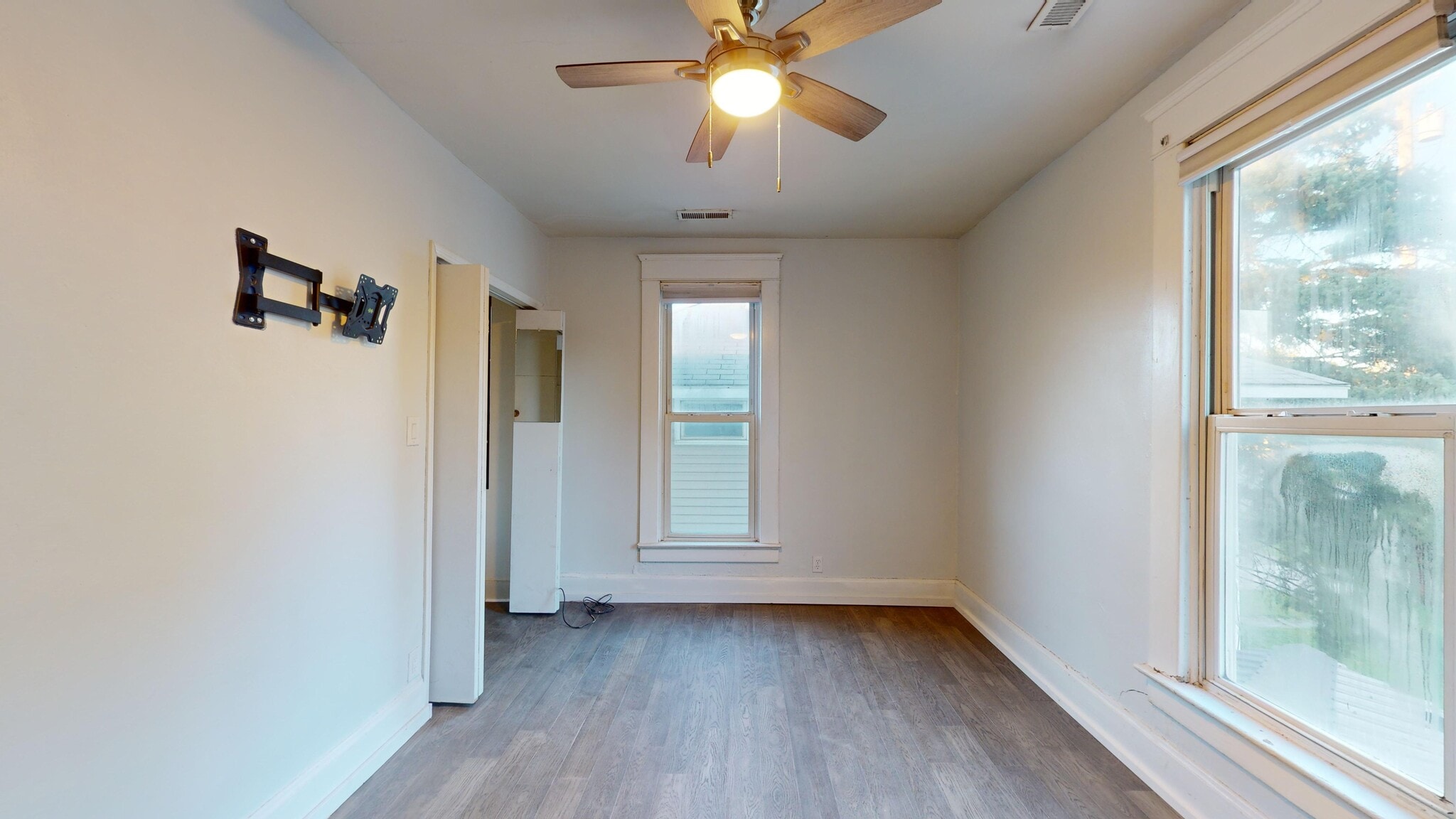 Building Photo - 4124 s washington st