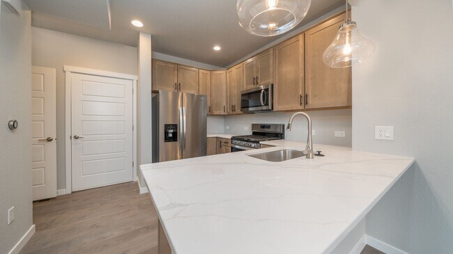 Building Photo - Townhome in Greenways at Sand Creek