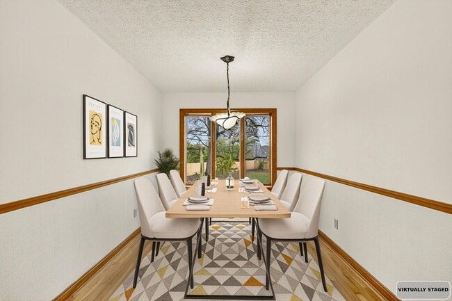 Building Photo - 3637 Sunset Dr