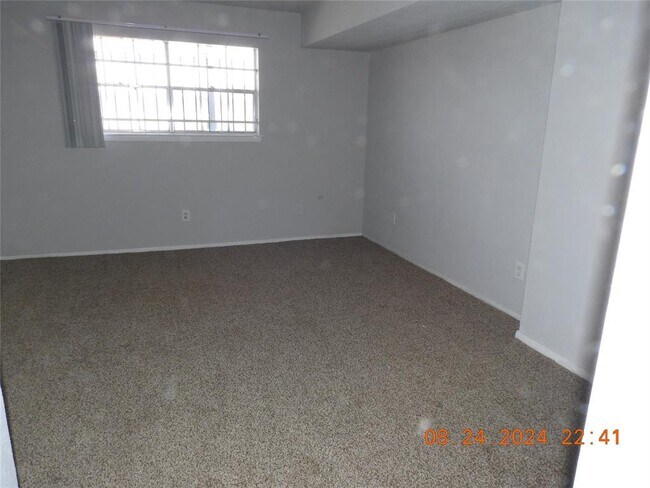 Building Photo - 6305 Westward St