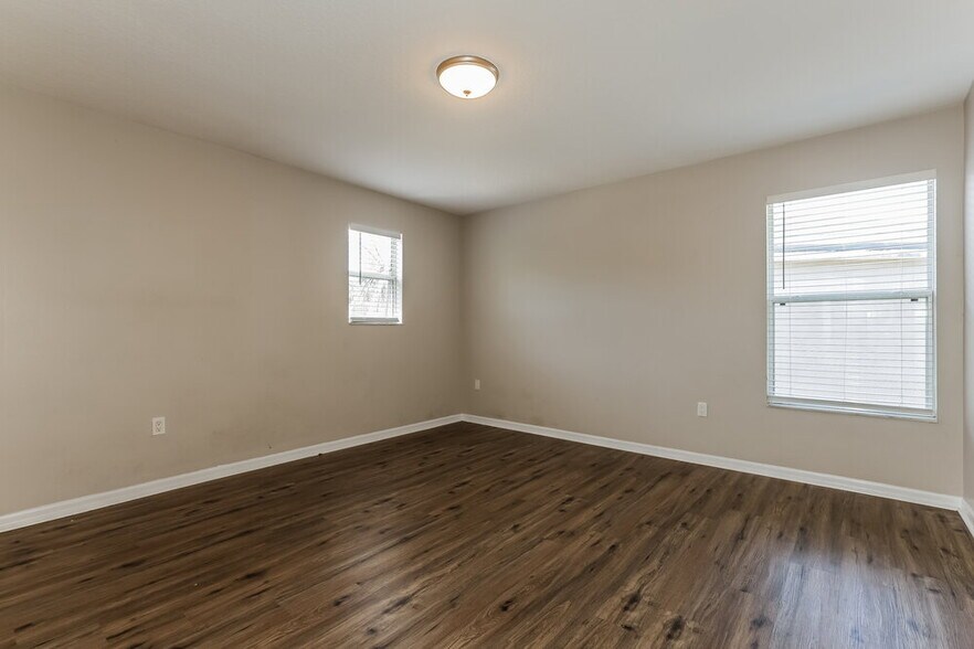 Building Photo - 11821 Mango Cross Ct