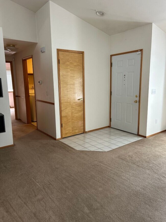 Building Photo - 3Bd/1.75Ba Kent House