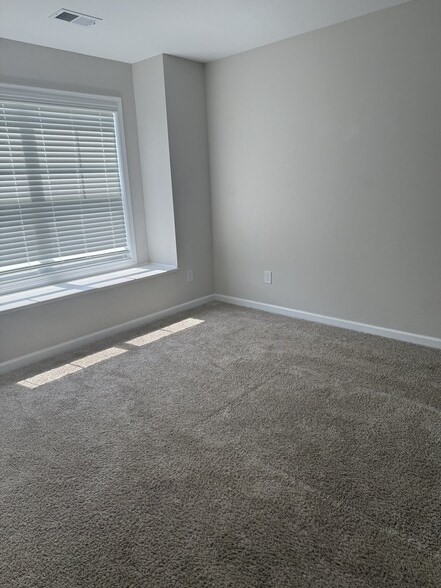 Building Photo - 85 Ridge Cir Dr