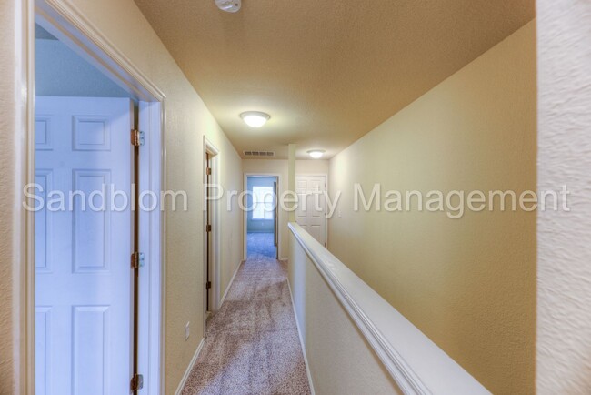Building Photo - For Lease | Sand Springs | $1125 Rent | Av...