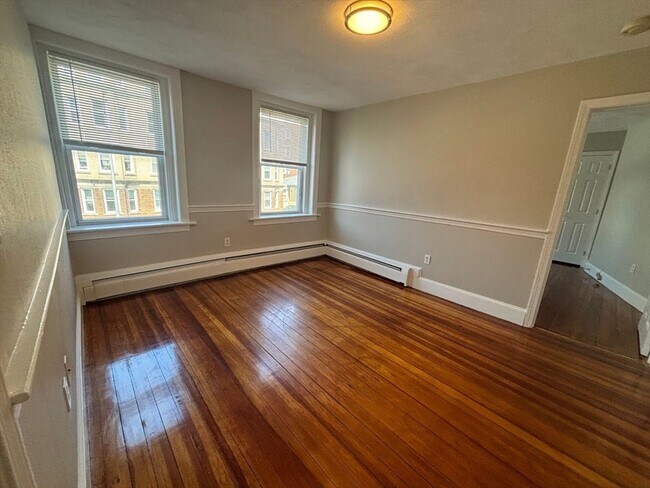 Building Photo - 260 Washington St