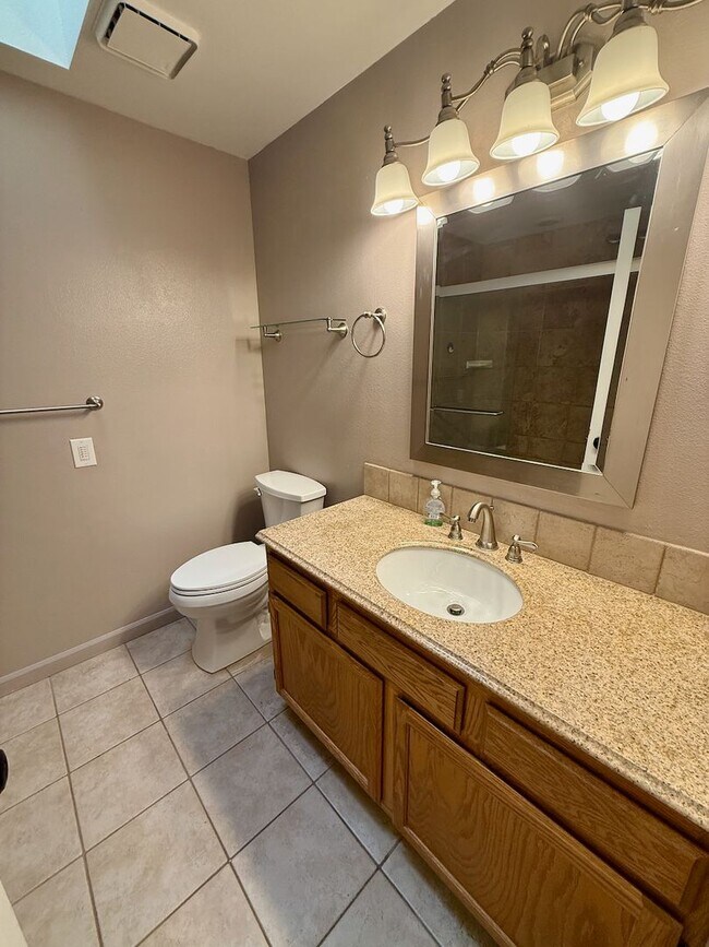 Building Photo - Remodeled 4 Bed 3 Bath Indian Trail Home w...
