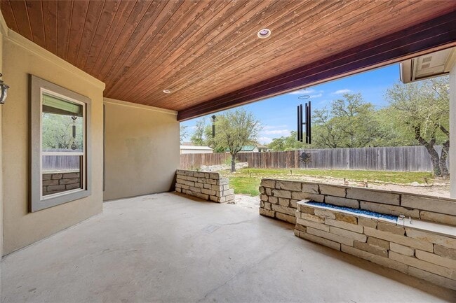 Building Photo - 21434 Lakefront Dr