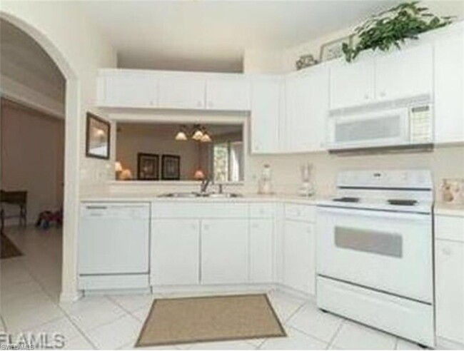 Building Photo - 1295 Sweetwater Cove