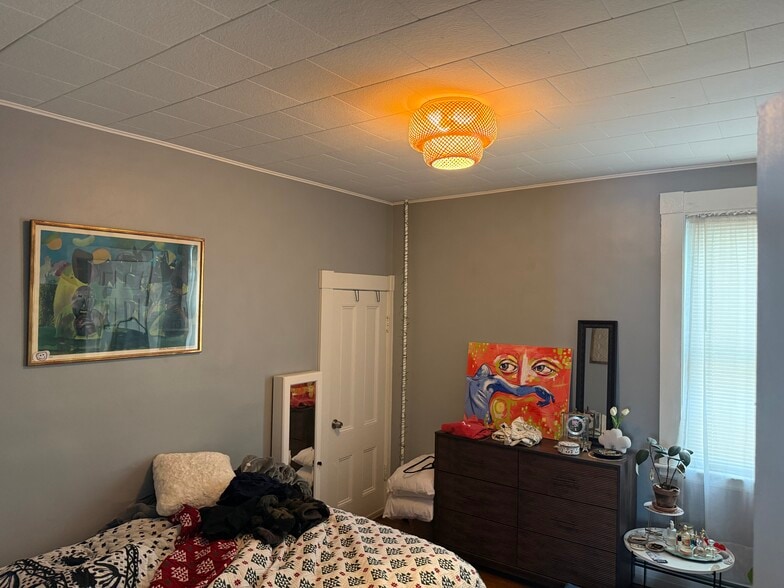 Building Photo - 6 Berry St