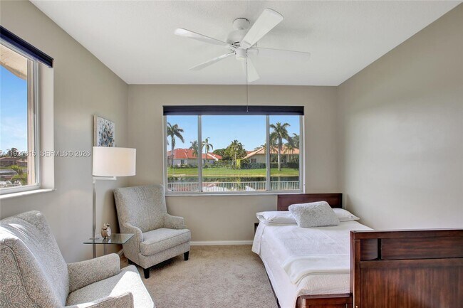 Building Photo - 2922 Medinah