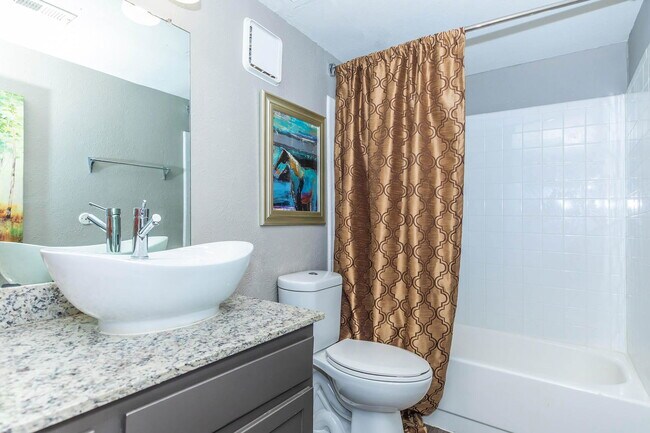 Building Photo - 22088 Palms Way