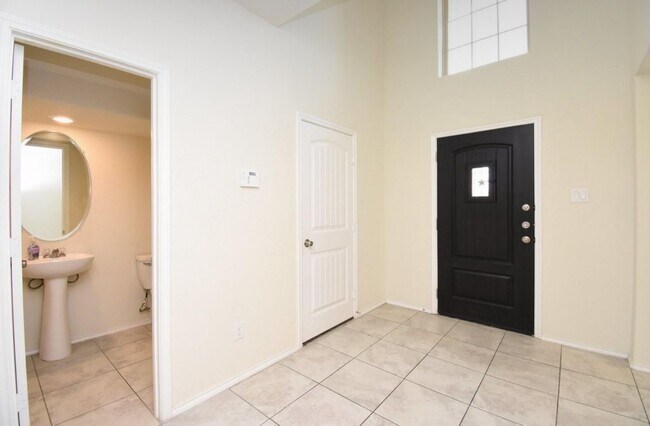 Building Photo - 9431 Summer River Dr