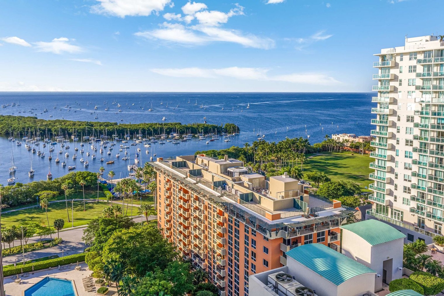 Building Photo - 2951 S Bayshore Dr