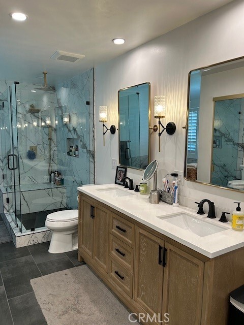 Building Photo - 813 Calle Vallarta