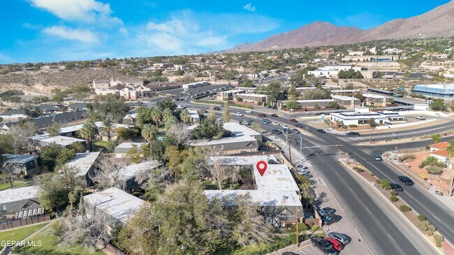 Building Photo - 350 Thunderbird Dr