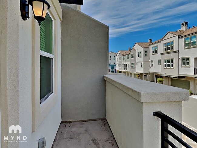 Building Photo - 1502 Cherry Cir