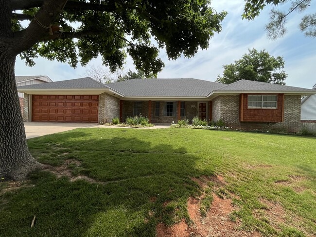 Primary Photo - 1304 Pine Oak Dr