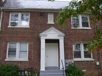 Building Photo - 1733 Minnesota Ave SE