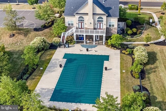 Building Photo - 3216 Brookside Dr
