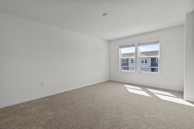 Building Photo - "Spacious 3-Bedroom Townhouse in Ocala with 2.5 Baths and 1505 Sq Ft – Your Perfect Rental Retreat!"