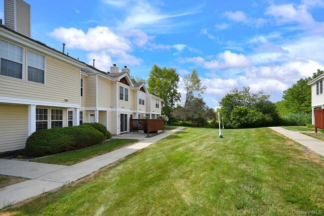 Building Photo - 4706 Whispering Hills Dr