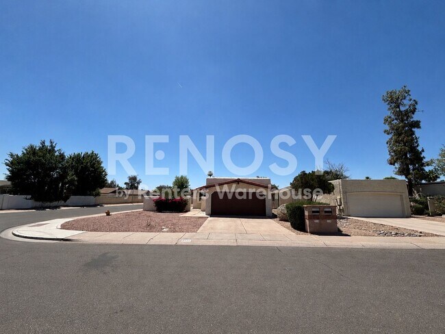 Building Photo - 3-BD, 2-BA Single Family House in Chandler!