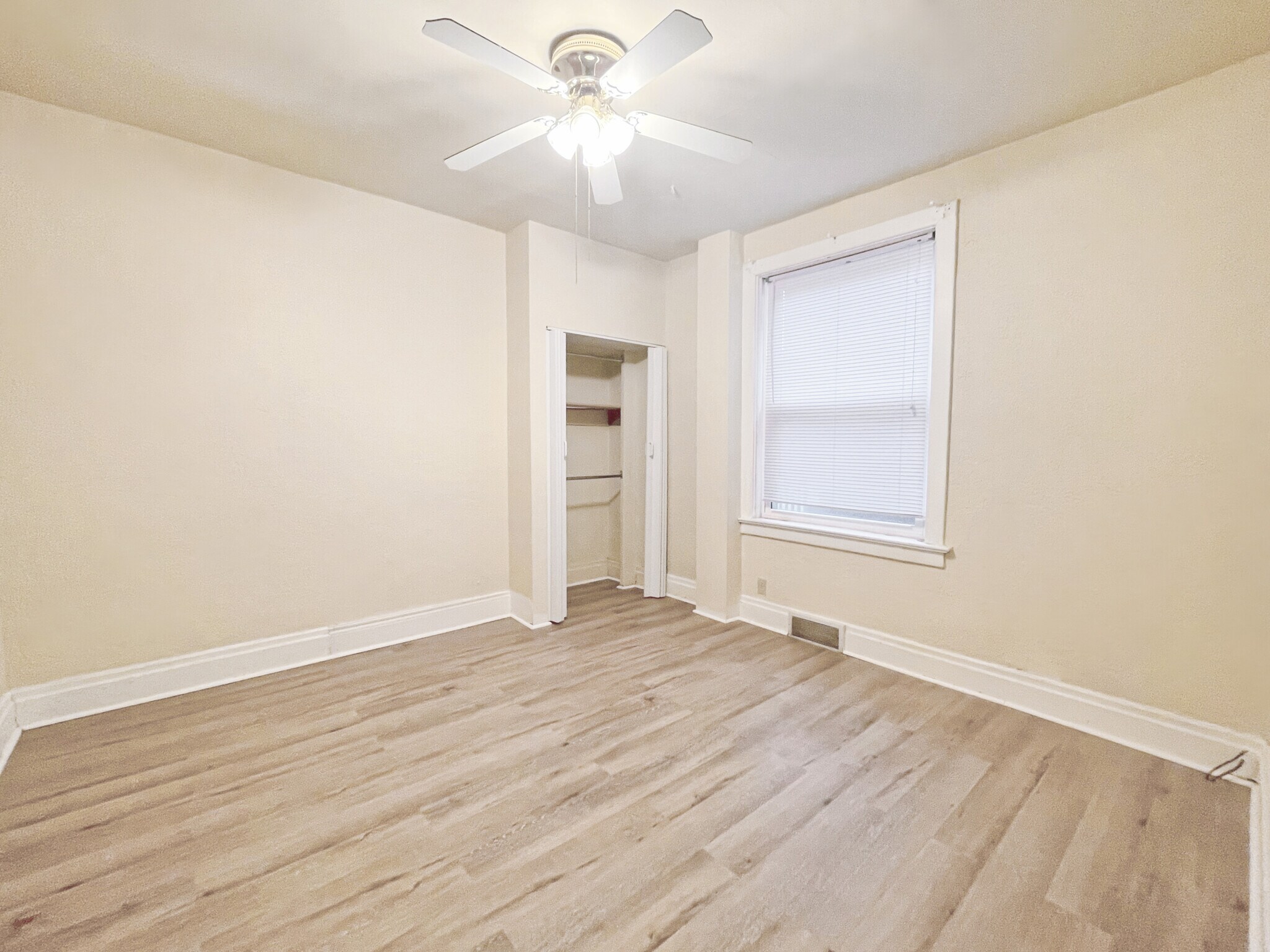 Building Photo - 3555 Beechwood Blvd