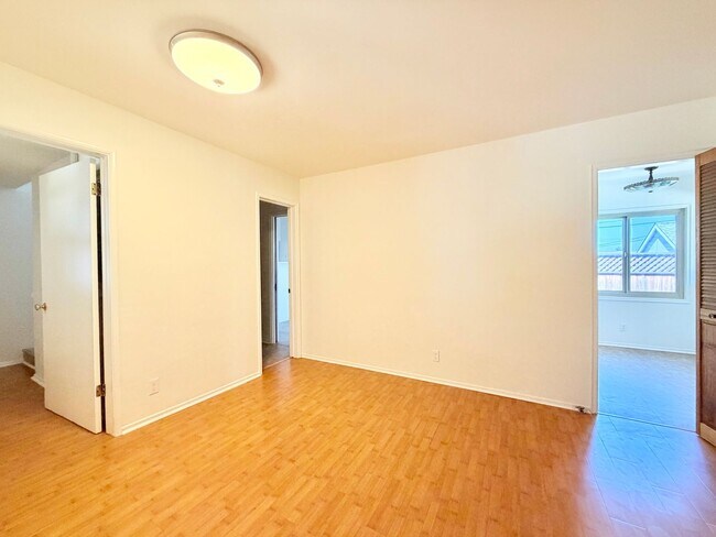 Building Photo - 4 bedroom La Mirada Home