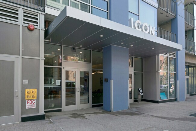 Building Photo - 321 Tenth Ave