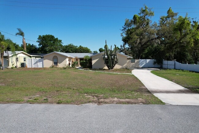 Building Photo - 3 Bedroom - 2 Bath - 2 Car Garage - Fenced Yard