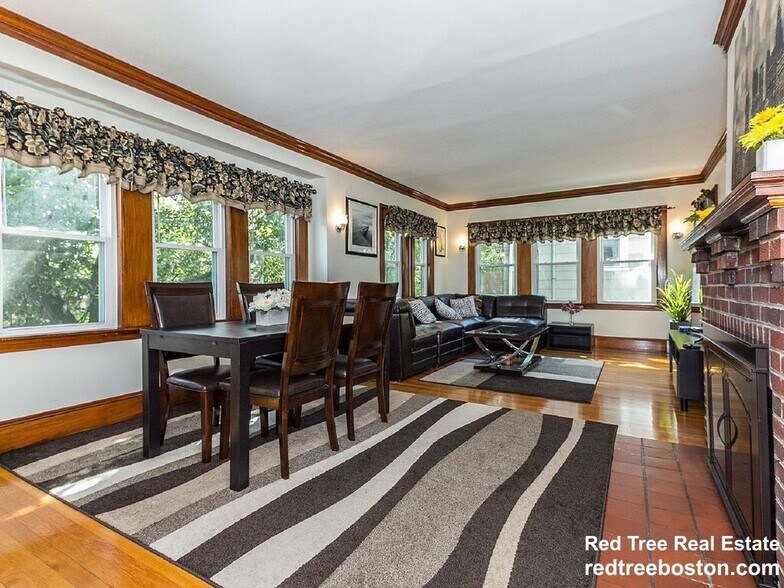 Building Photo - 33 Pershing Rd