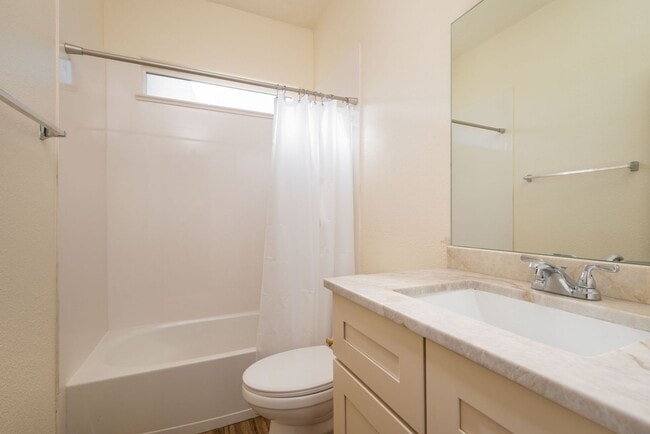 Building Photo - Move-In Ready Beauty Available Now!