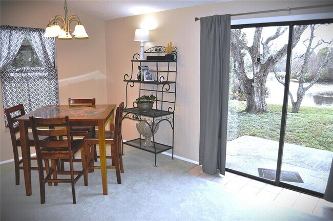 Building Photo - 718 Merlins Ct