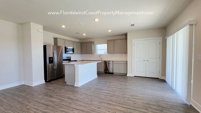 Building Photo - 8415 Abalone Loop