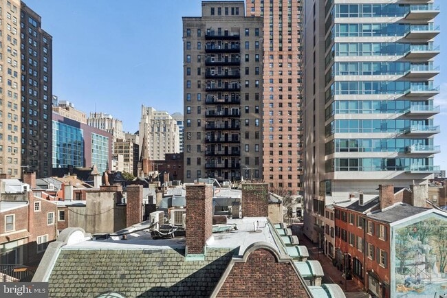 Building Photo - 237 S 18th St