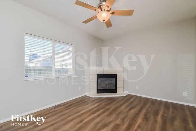 Building Photo - 2456 Pinyon Jay Dr