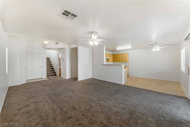 Building Photo - 1010 Cliffbrook Hedge Ave