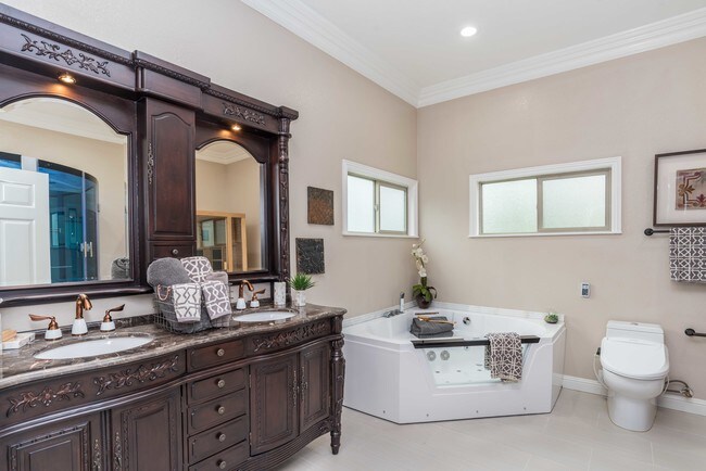 Building Photo - 2081 Danville Blvd