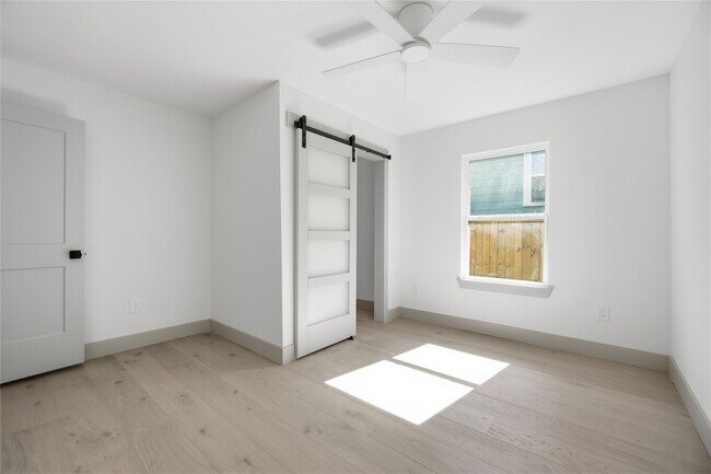 Building Photo - 1415 Tabor St