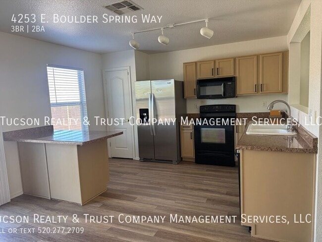 Building Photo - 4253 E Boulder Springs Way