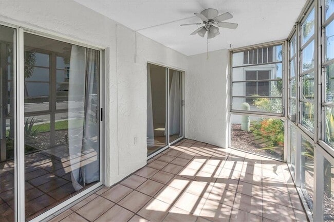 Building Photo - 4902 38th Way S