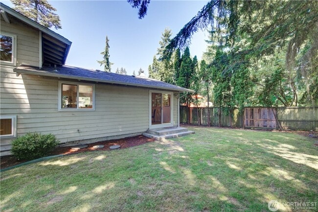 Building Photo - 3 bd 2.5 bath Bothell Single Family house.