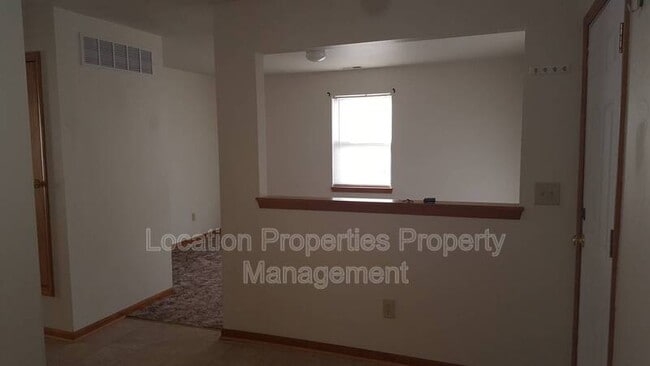 Building Photo - 945 Homewood St