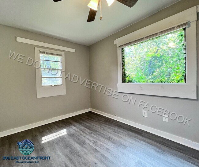 Building Photo - Adorable 3 bedroom / 1 bathroom home now a...