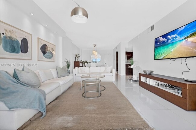 Building Photo - 1985 S Ocean Dr