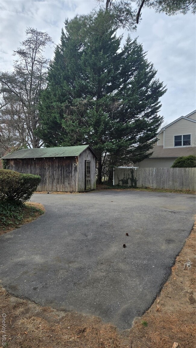 Building Photo - 37 E Rogues Path