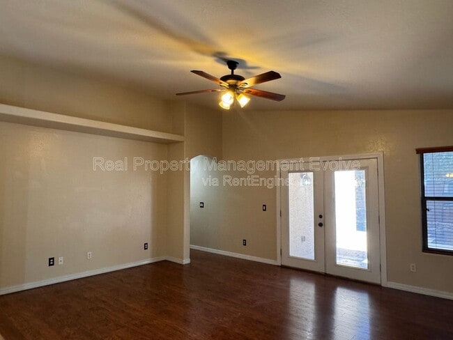 Building Photo - 18184 W Saguaro Ln