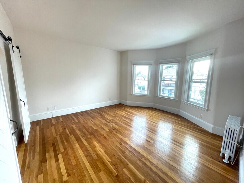 Living Room - 58 Bickford Ave