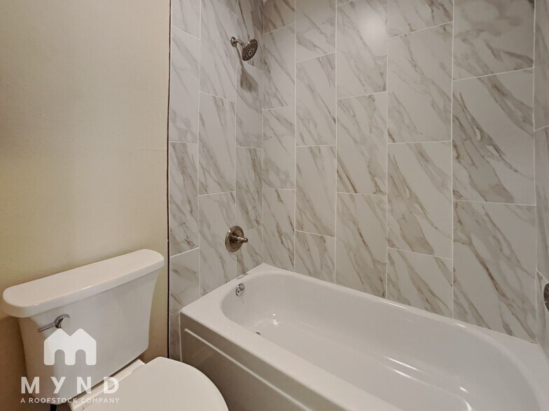 Building Photo - 5407 Cross Valley Dr